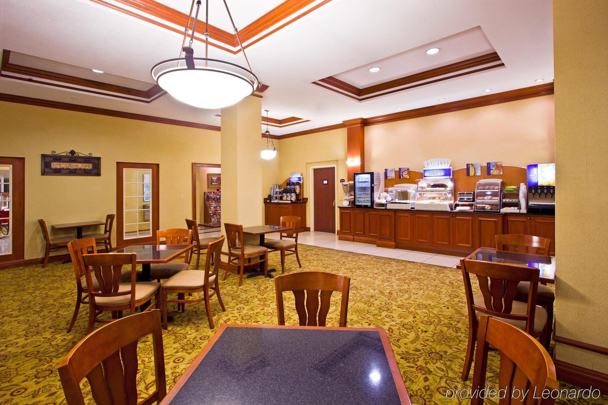 Holiday Inn Express Hotel & Suites Tampa-Fairgrounds-Casino By Ihg Mango Restaurante foto